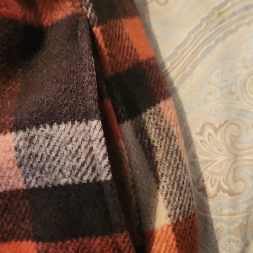 HYFVE Plaid Vest with Belt - Red and Black - Picture 14 of 15